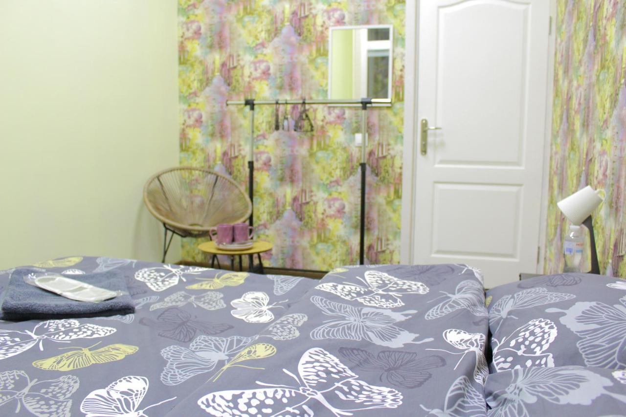 Uneed Rooms Somnium Киев Экстерьер фото
