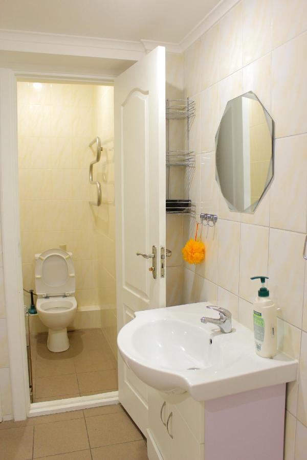 Uneed Rooms Somnium Киев Экстерьер фото